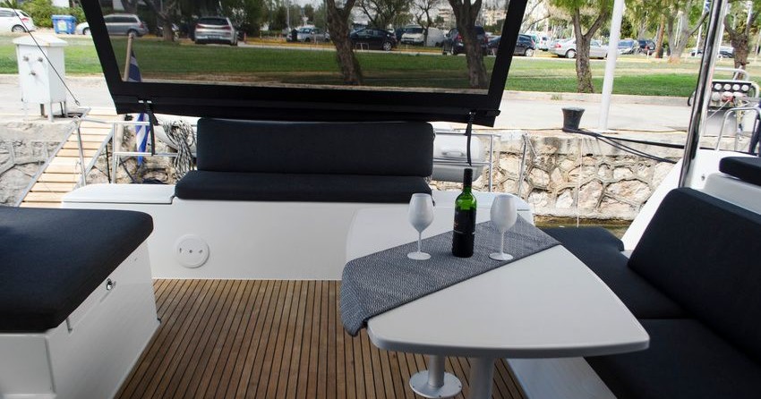 Lagoon 40