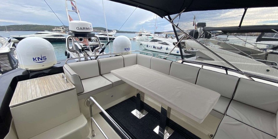 Beneteau Monte Carlo 5