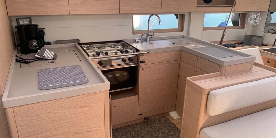 Beneteau Oceanis 51.1