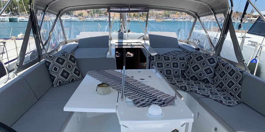 Beneteau Oceanis 51.1