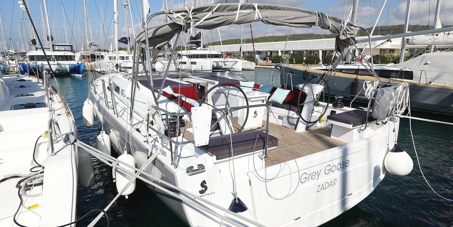 Beneteau Oceanis 51.1