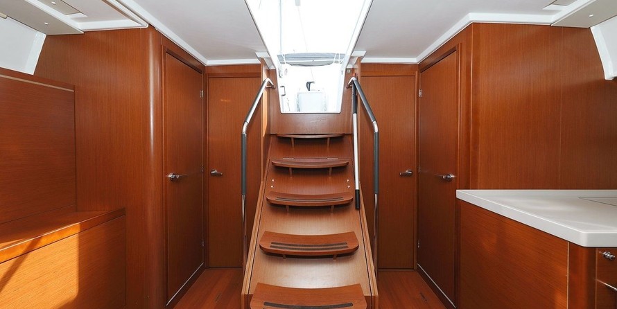 Beneteau Oceanis 51.1