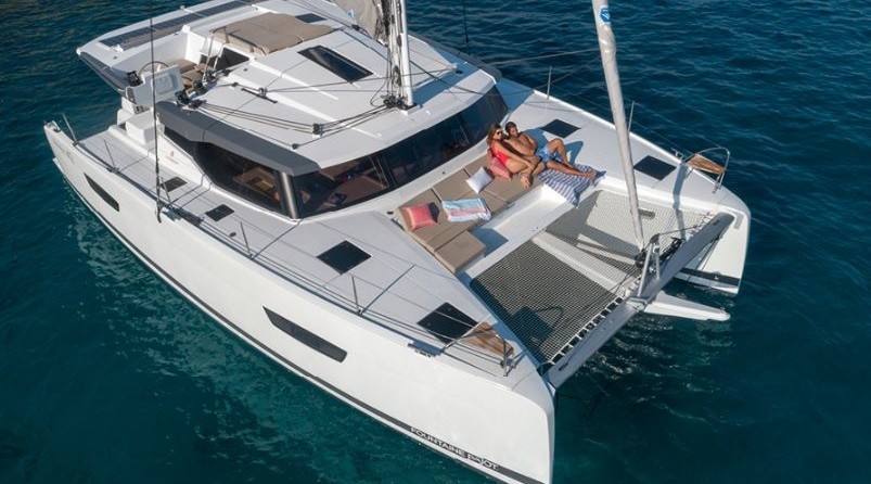 Fountaine Pajot Astréa 42