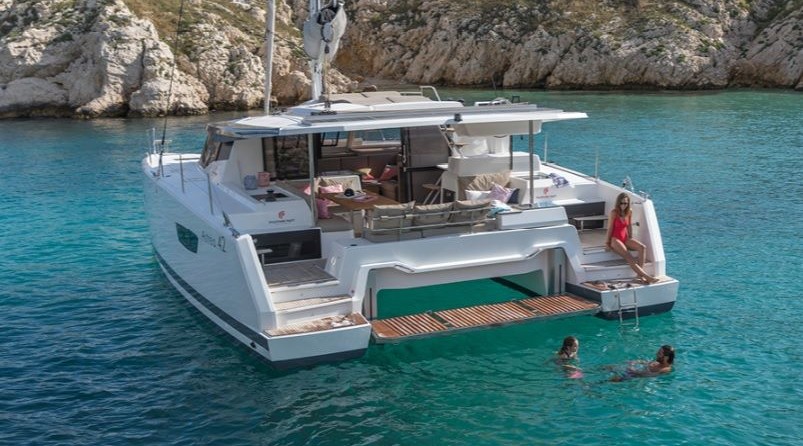 Fountaine Pajot Astréa 42
