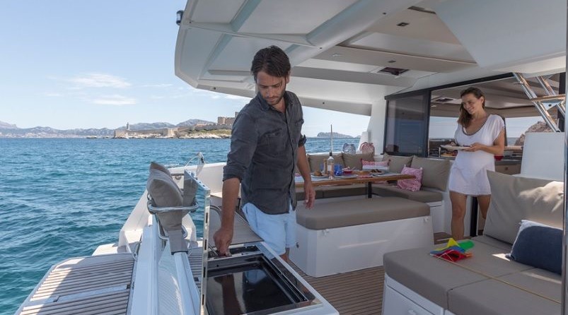 Fountaine Pajot Astréa 42