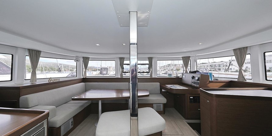 Lagoon 42