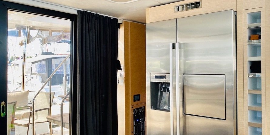 Fountaine Pajot Helia 44