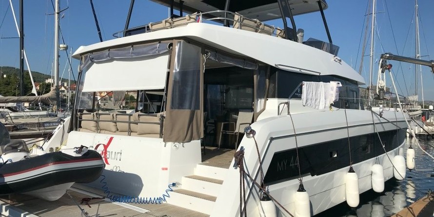 Fountaine Pajot Helia 44