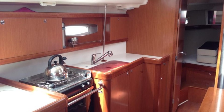 Beneteau Oceanis 40