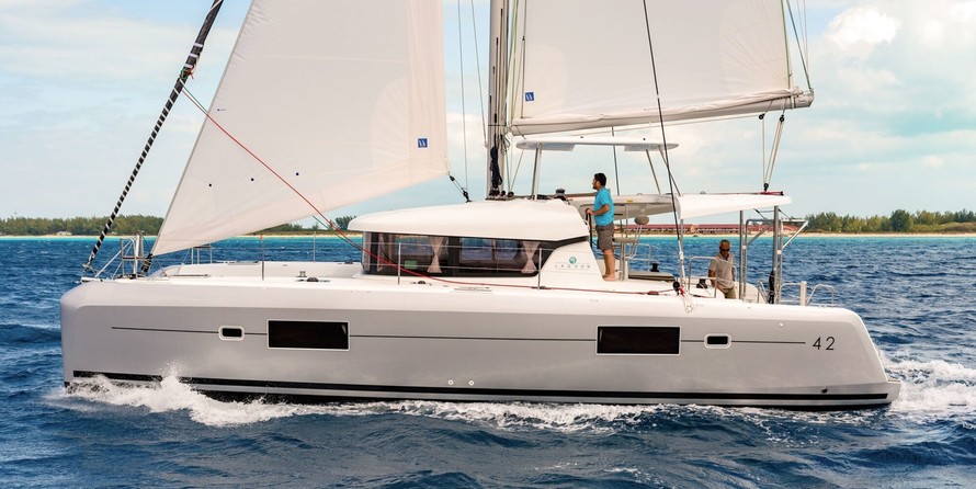 Lagoon 42