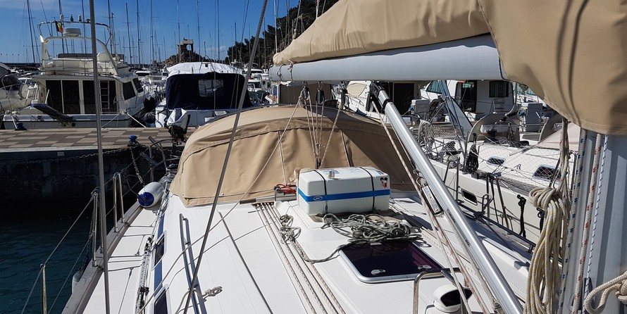 Bavaria 44