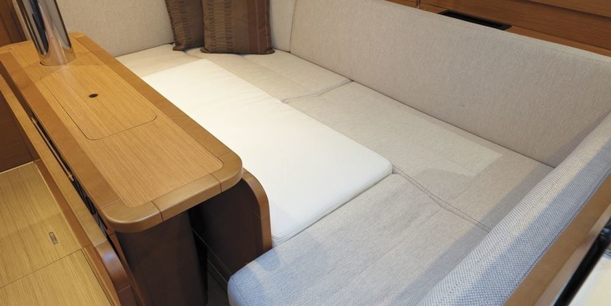 Jeanneau Sun Odyssey 379