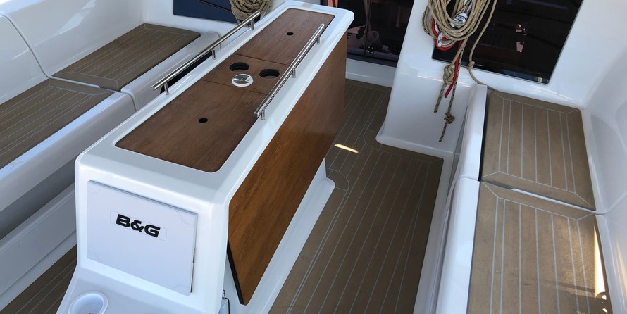 Dufour 412