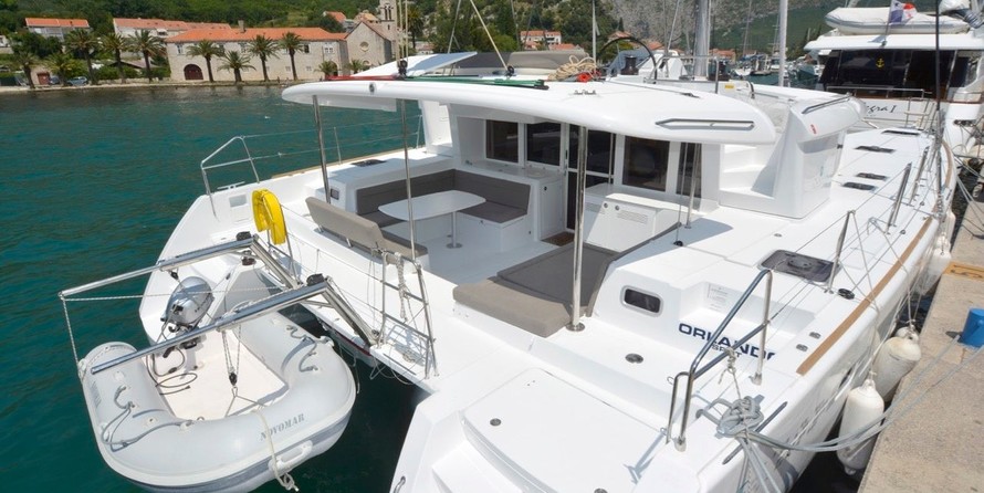 Lagoon 450 F