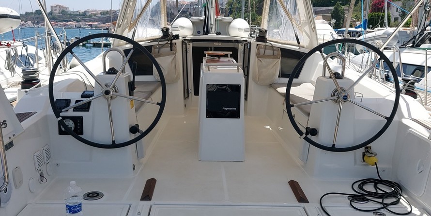 Beneteau Oceanis 38.1