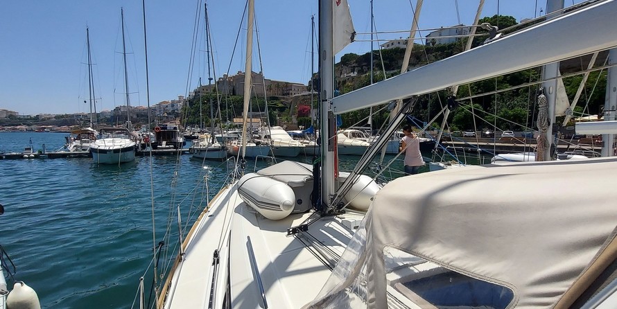Beneteau Oceanis 38.1