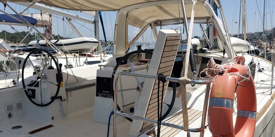 Beneteau Oceanis 38.1
