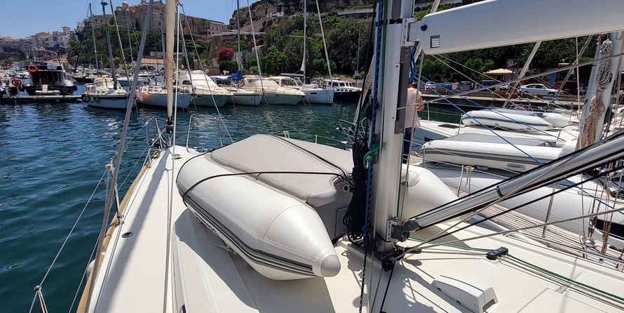 Beneteau Oceanis 38.1