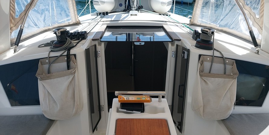 Beneteau Oceanis 38.1