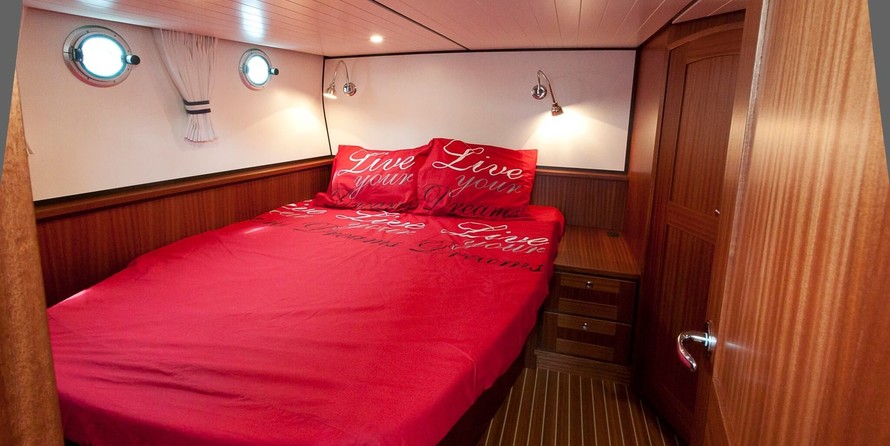 Linssen 32