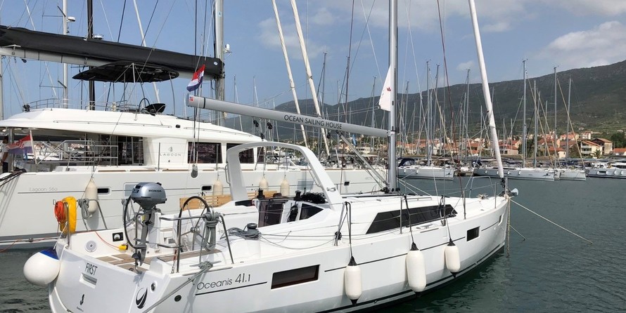 Beneteau Oceanis 41.1