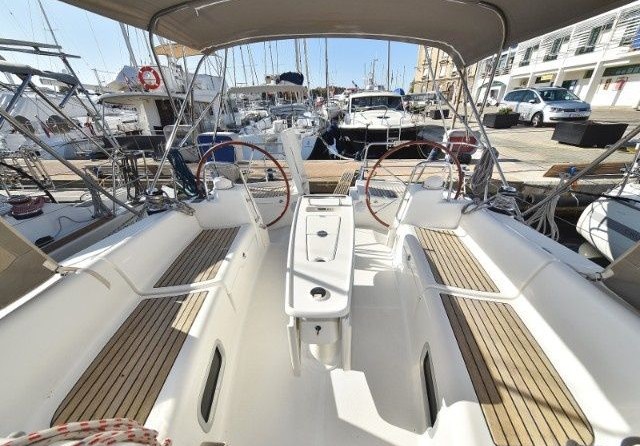 Beneteau Oceanis 40