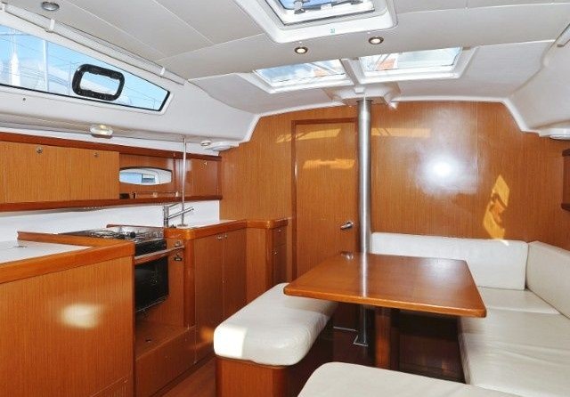Beneteau Oceanis 40
