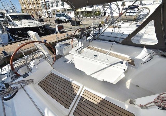 Beneteau Oceanis 40