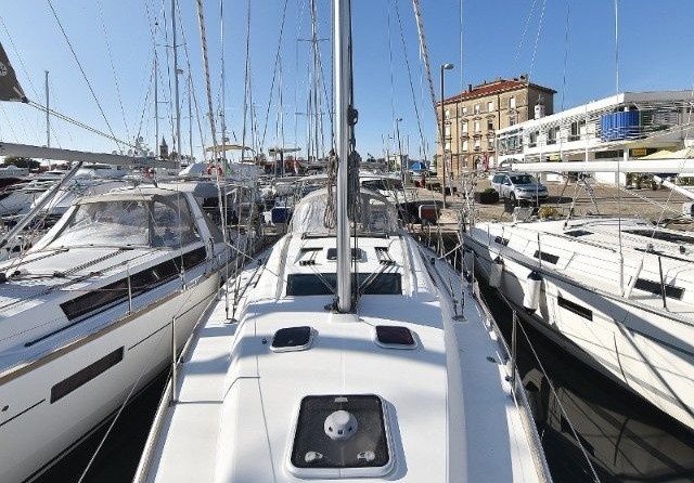 Beneteau Oceanis 40