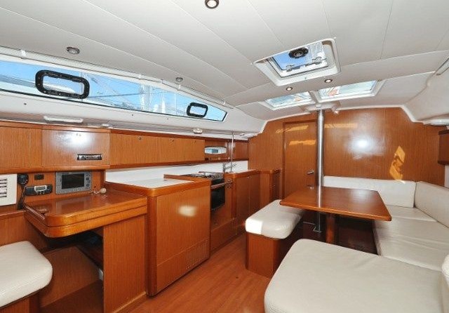 Beneteau Oceanis 40