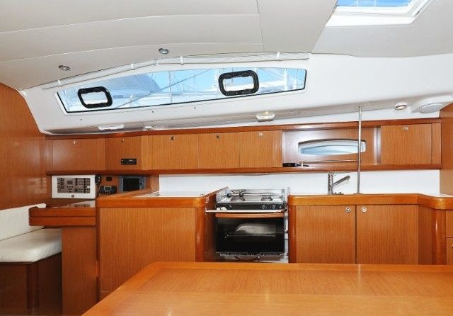 Beneteau Oceanis 40