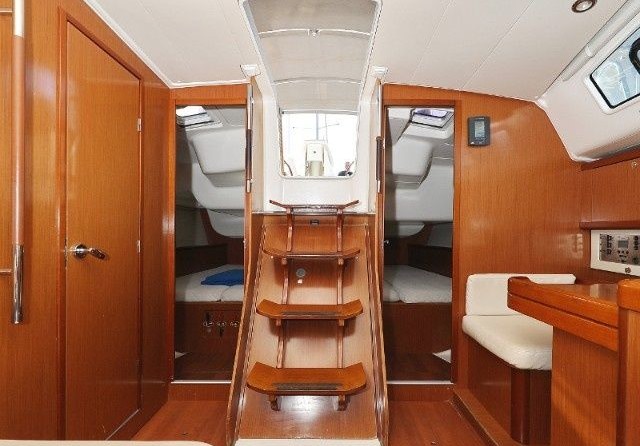 Beneteau Oceanis 40