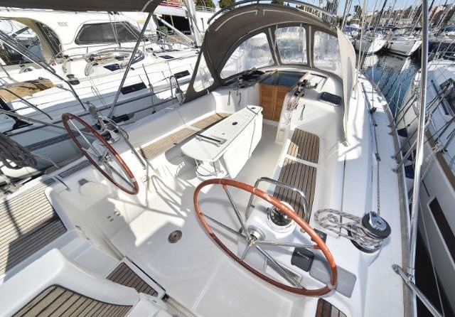 Beneteau Oceanis 40