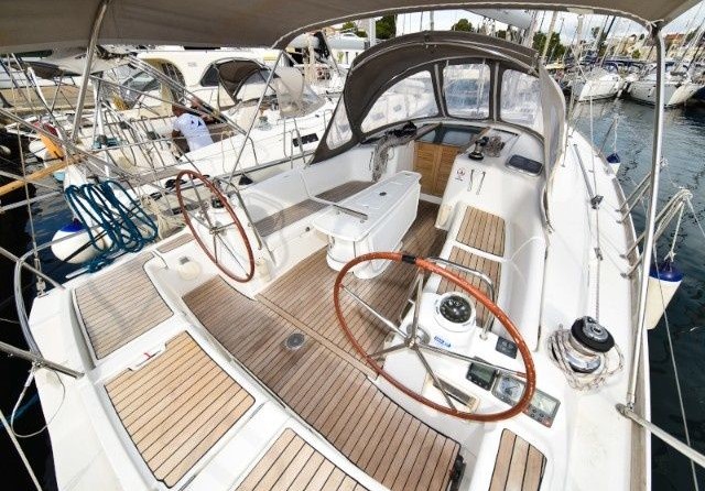 Beneteau Oceanis 40