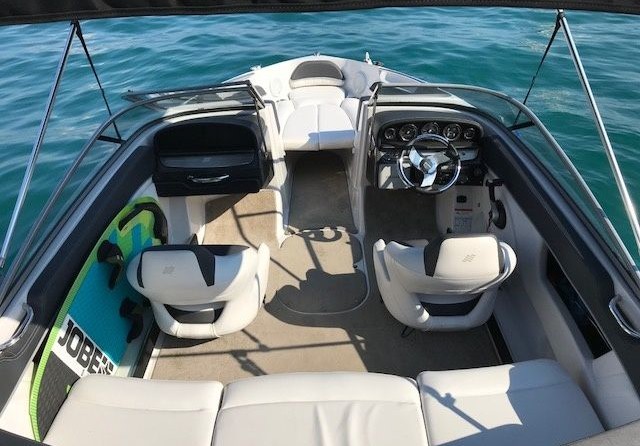 Four winns 200 horizon