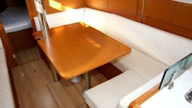 Jeanneau Sun Odyssey 389