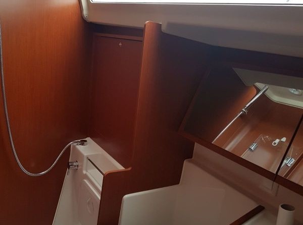 Beneteau Oceanis 41.1