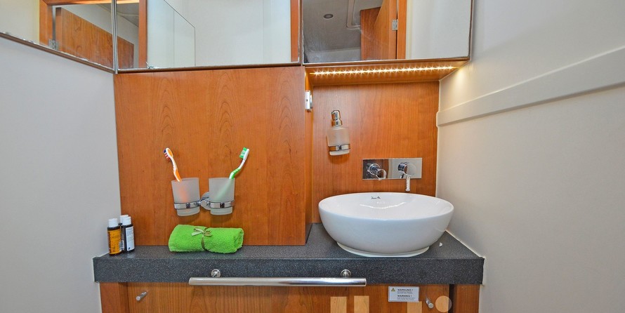 Hanse 505