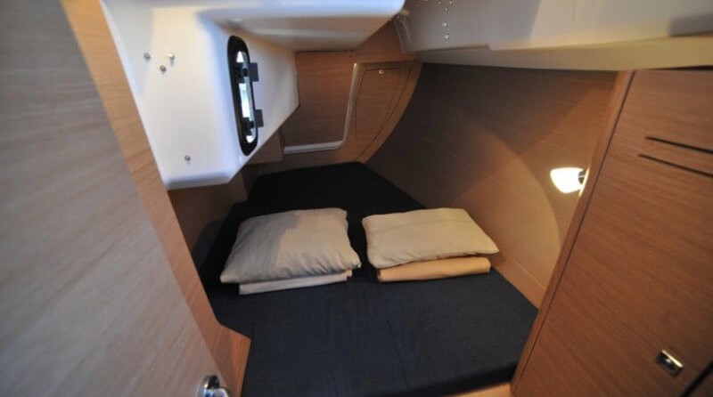 Dufour 350