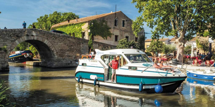 Cantieri estensi goldstar 560 c fly