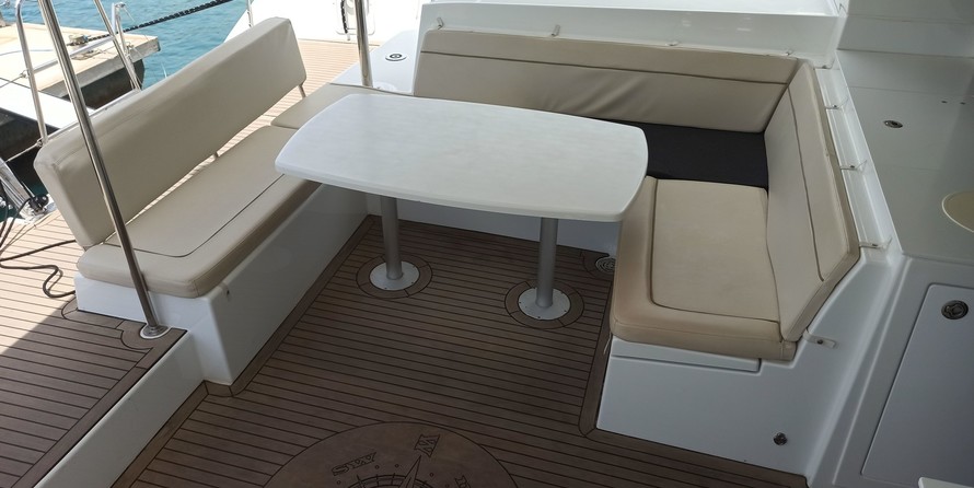 Lagoon 450 F
