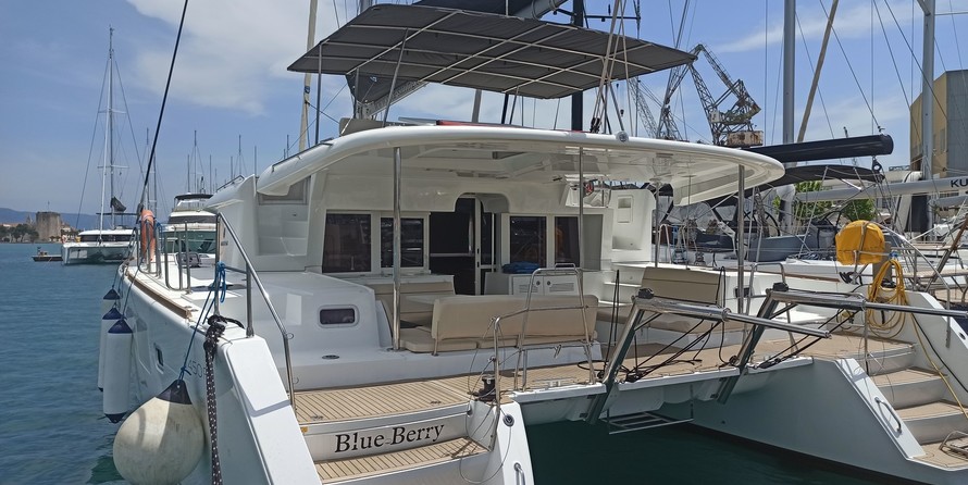 Lagoon 450 F