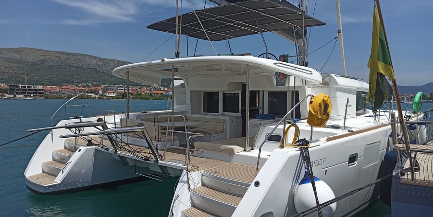Lagoon 450 F