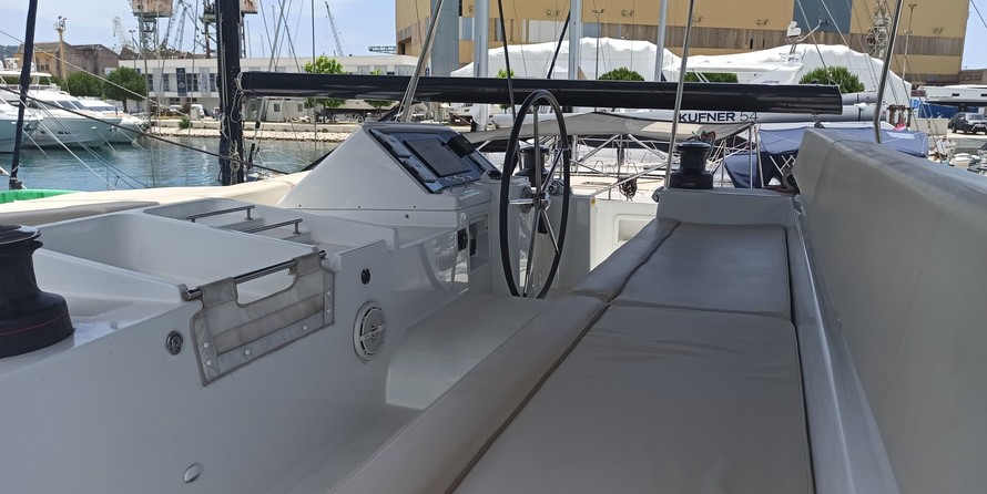 Lagoon 450 F