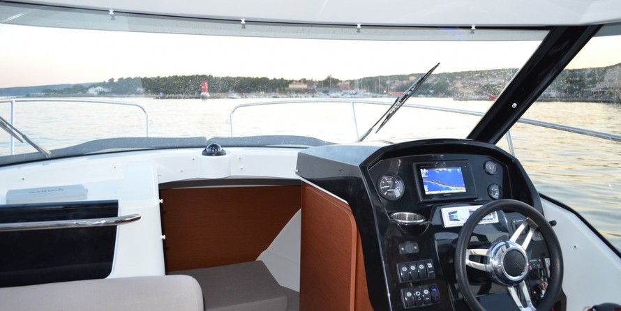 Jeanneau Merry Fisher 795