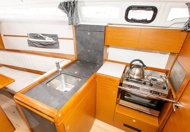Jeanneau Sun Odyssey 349