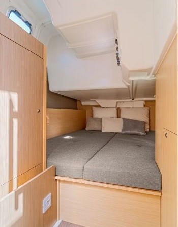 Beneteau Oceanis 35.1