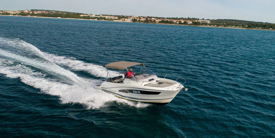 Jeanneau Cap Camarat 9.0 WA