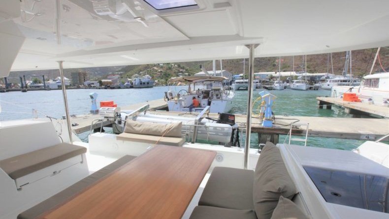 Fountaine Pajot Helia 44