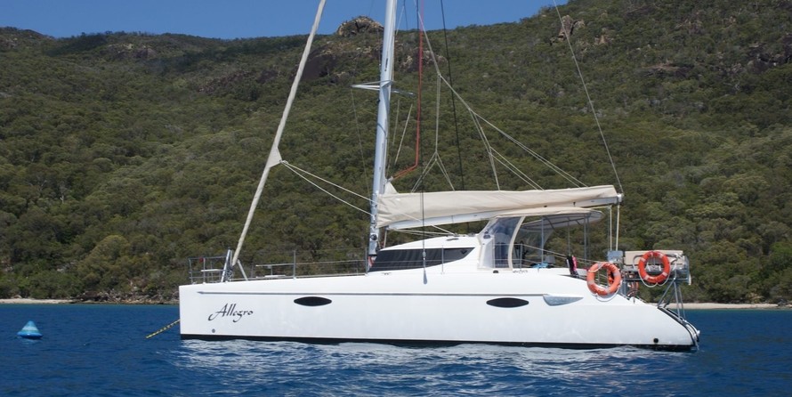 Fountaine Pajot Lavezzi 40
